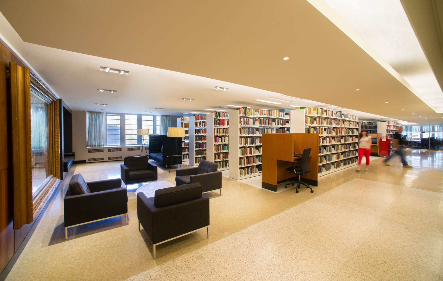 Princeton Firestone Library, bookshelves and lounge area