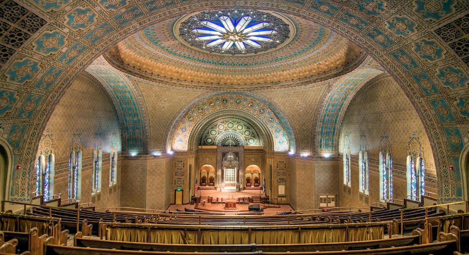 Rodeph Shalom Interior Hall photo from the stands