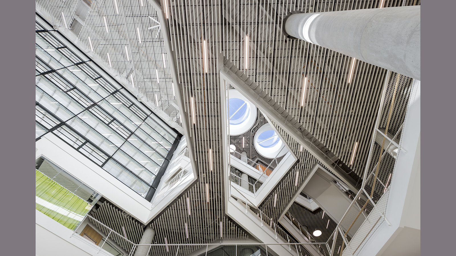 Harvard Science and engineering center atrium adaptive lighting panels