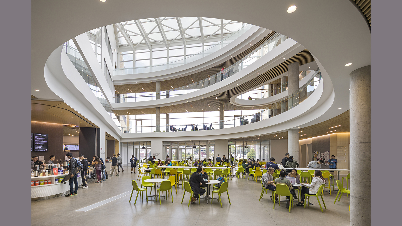 Tepper School of Business at Carnegie Mellon University, dining area in atrium