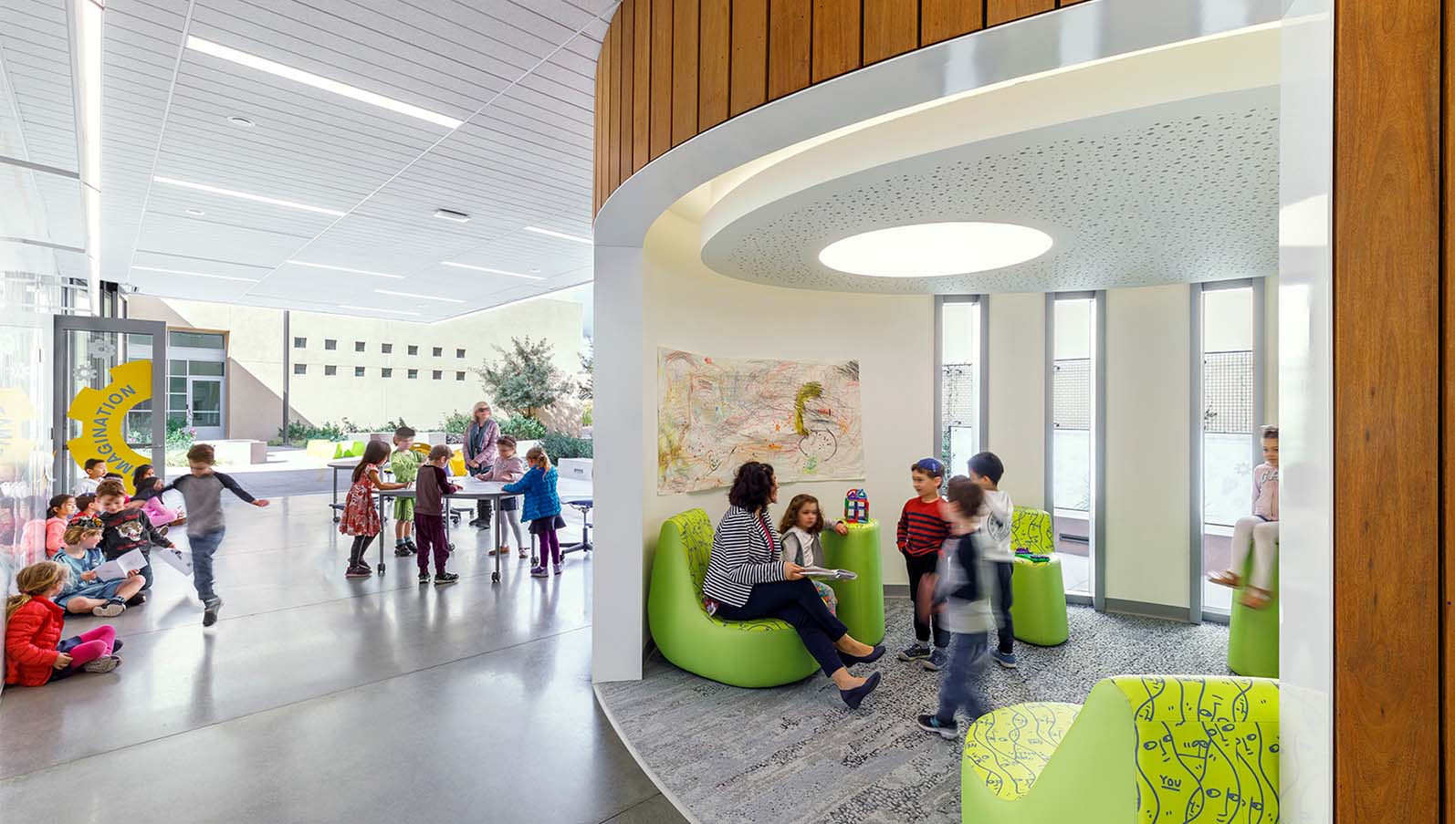 Tarbut V Torah School, hallway lounge area