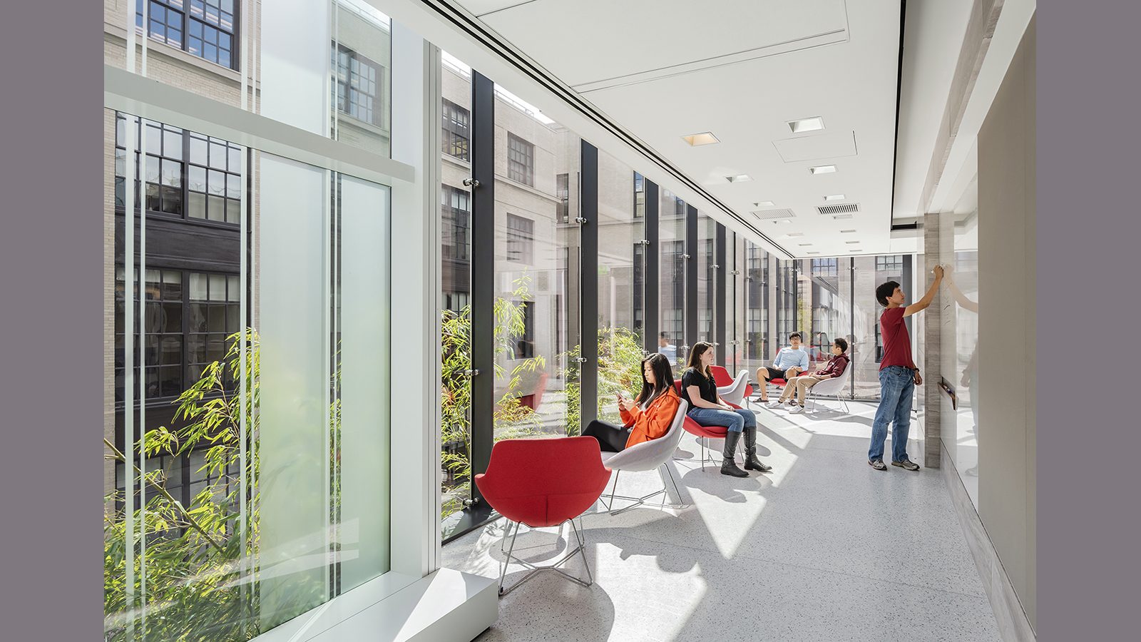 Mit Nano, student lounge area