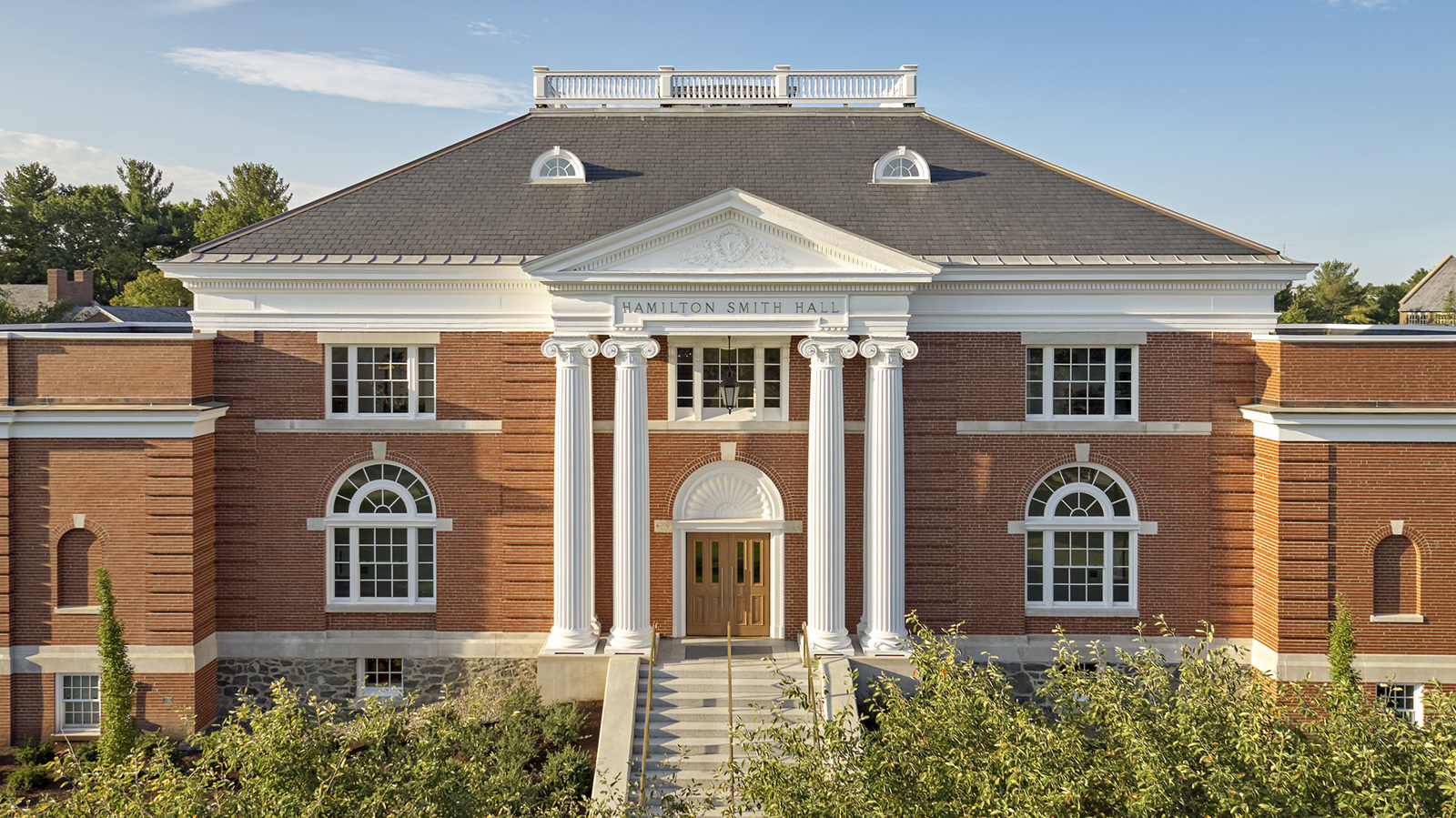 University of New Hampshire Smith Hall exterior