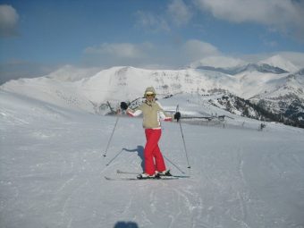 A photo of Sasha in skiis