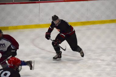 anthony-demarte playing hockey