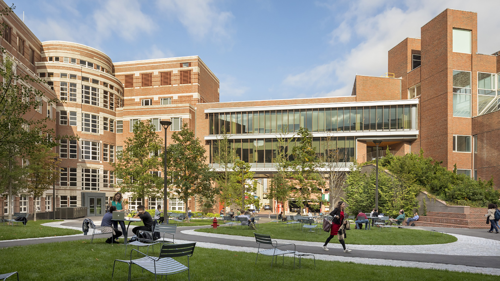 Harvard Kennedy Pavilions exterior shot