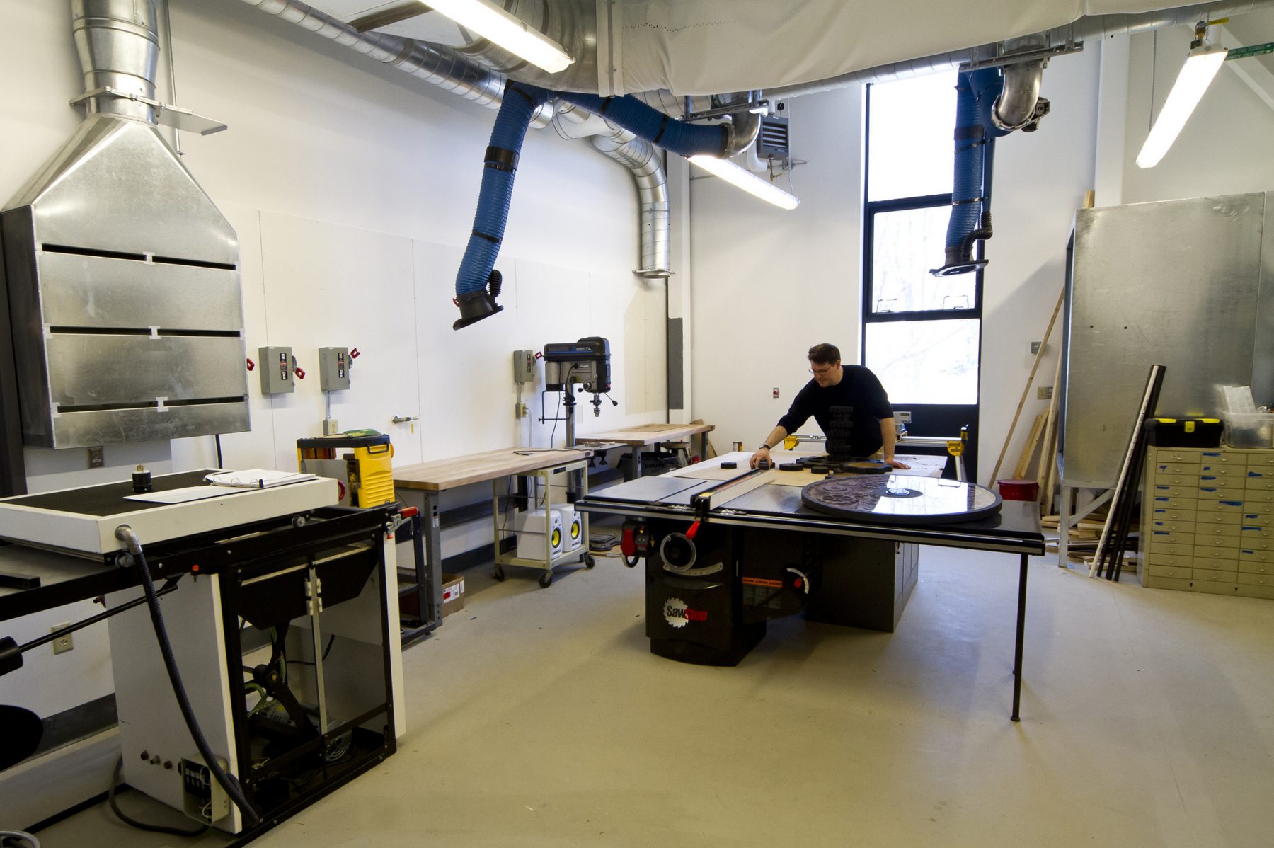 Umaine Wyeth Art Center makers space /workshop