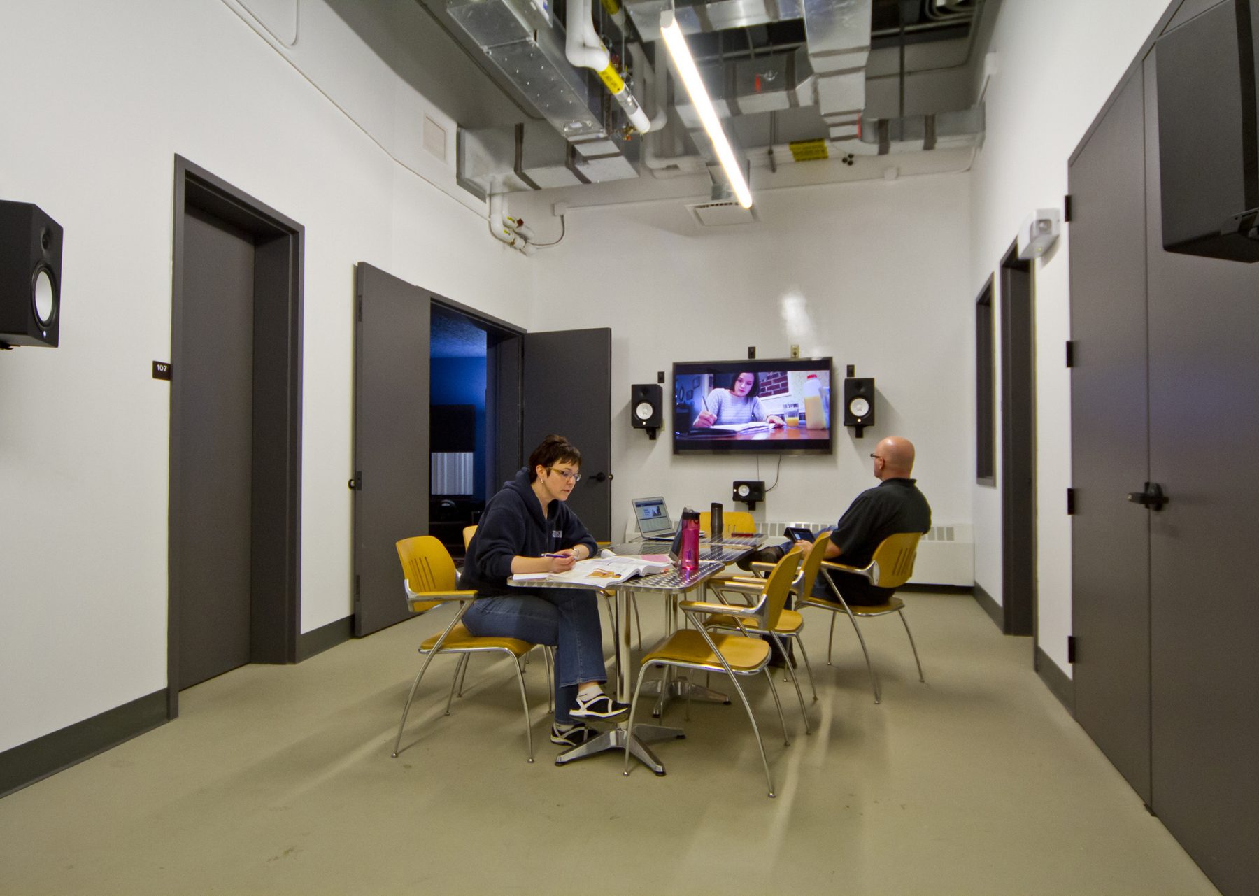 Umaine Wyeth Art Center Lounge Area