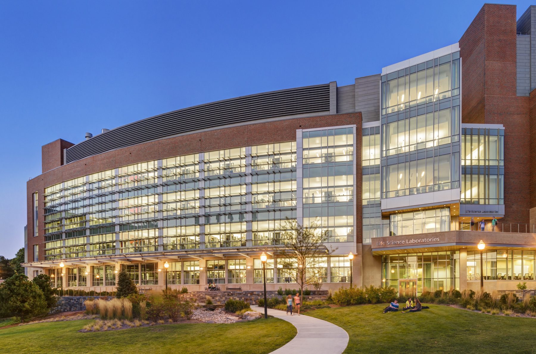 UMASS Life Science Lab Exterior