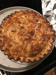 A photo of an apple pie